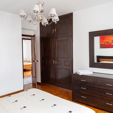 Faro Roncudo 公寓 *